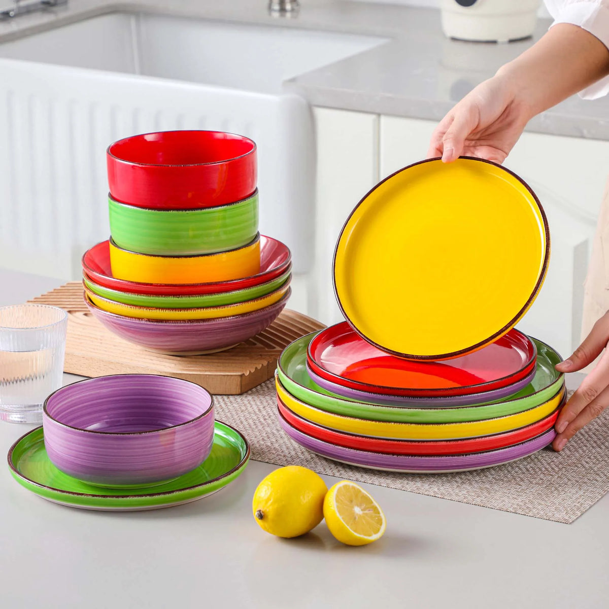"Circle" Kollektion | 16/32/48-tlg. Geschirr Set | Bunt | Steingut - Töpferkunst | Steingut Geschirrsets